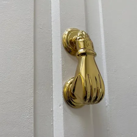 Rosa La Bonita * 阿维莱斯