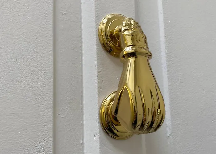 Rosa La Bonita * 阿维莱斯