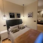Rosa La Bonita * Avilés